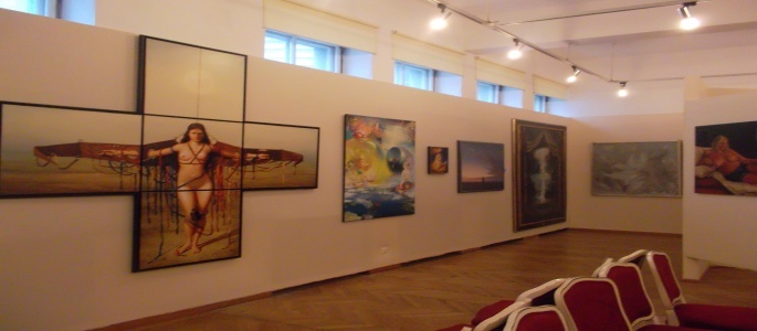 slideshow-1.jpg
